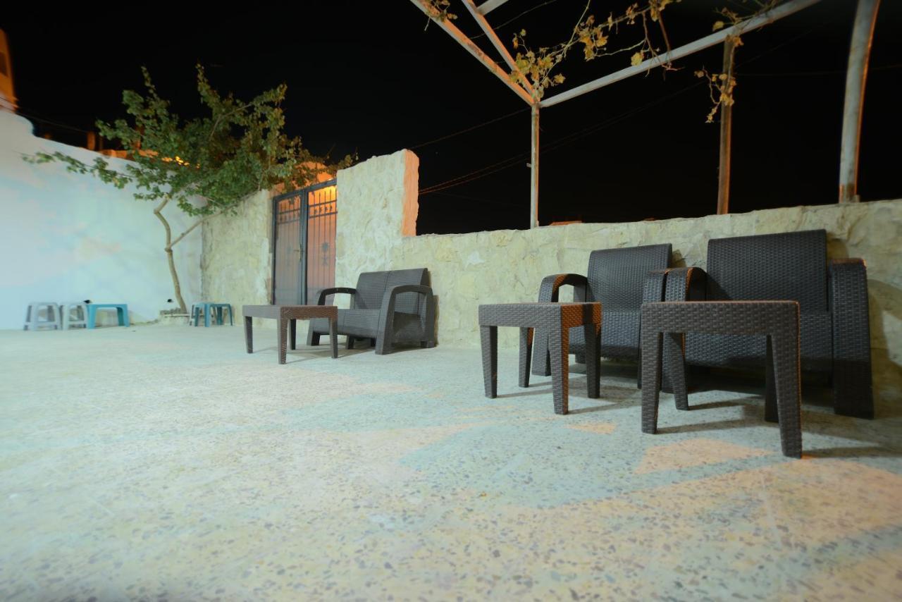Petra Lion Hotel Wadi Musa Exterior photo
